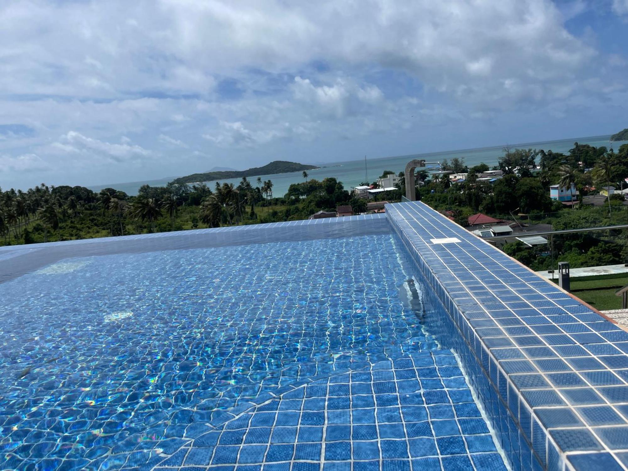 Babylon Sky Garden - Long Term Holiday Rentals Rawai 객실 사진